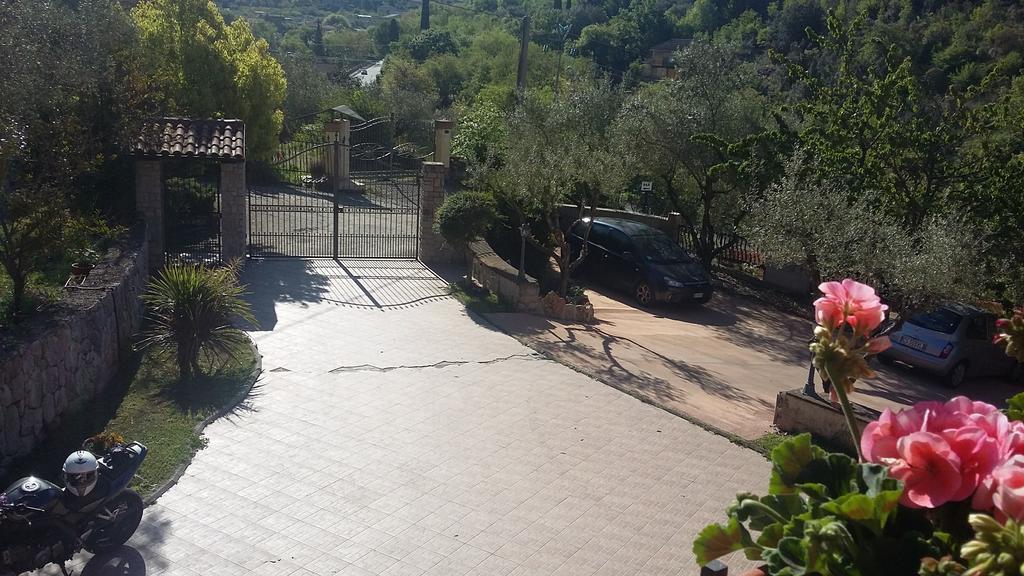 Solerosa Bed & Breakfast Fondi Dış mekan fotoğraf