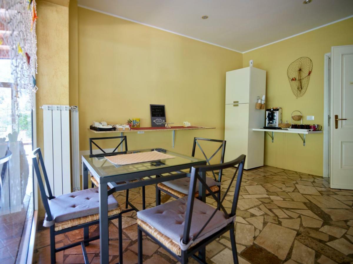 Solerosa Bed & Breakfast Fondi Dış mekan fotoğraf